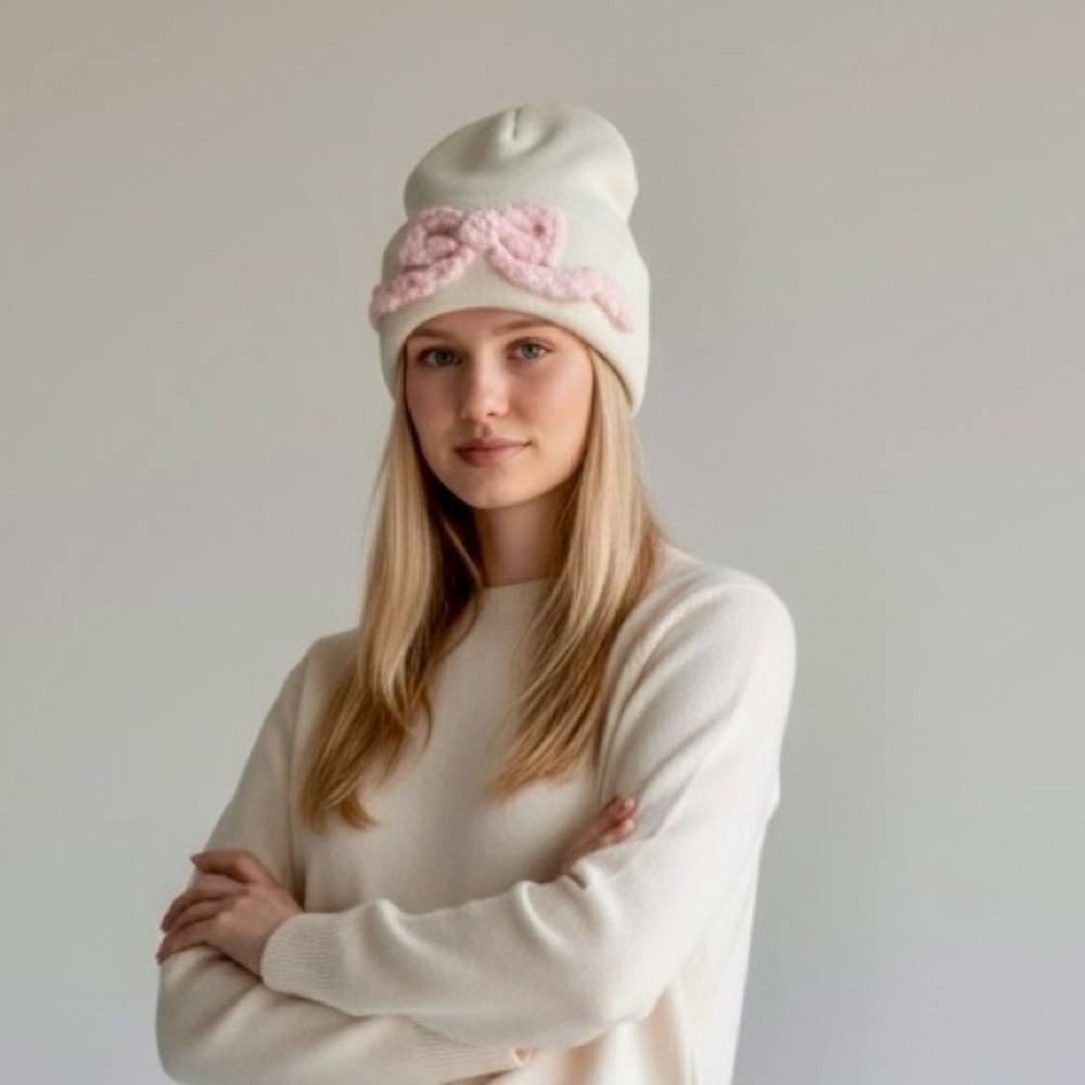 New hand embroidered bow hat